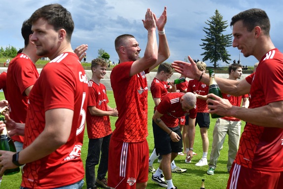 mistři - postup do ČFL 11